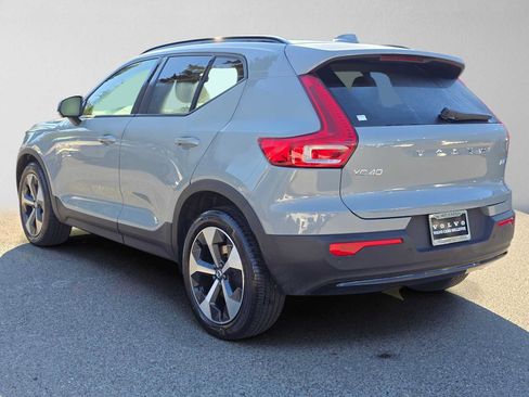 Used 2026 Volvo XC40 B5 Plus AWD/4WD image 6