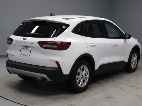 Certified 2025 Ford Escape Active image 9