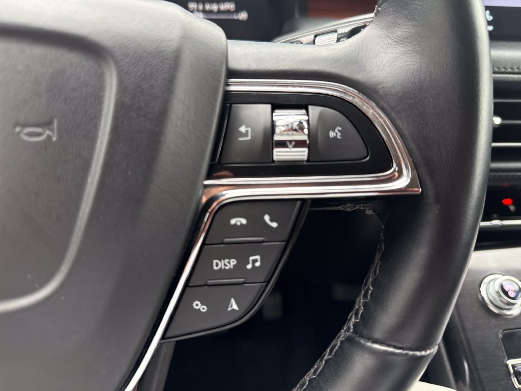 Used 2022 Lincoln Nautilus Reserve AWD/4WD image 19