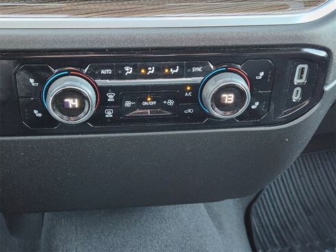 Used 2022 Chevrolet Silverado 1500 LT image 18