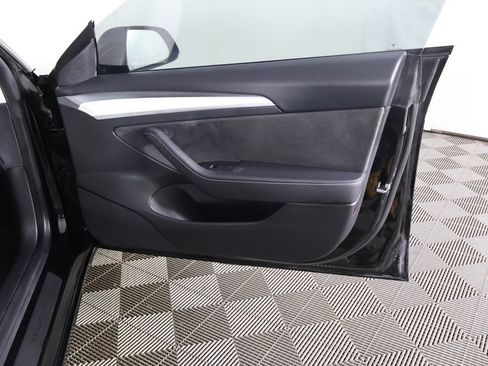 Used 2022 Tesla Model 3 Performance image 23