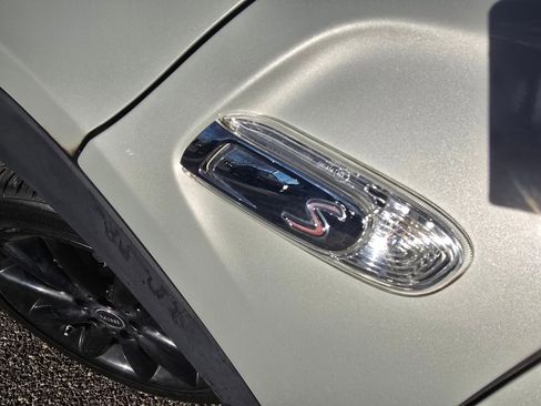 Used 2015 MINI Cooper S image 18