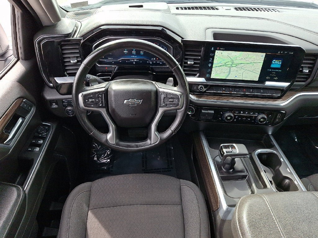 Used 2025 Chevrolet Silverado 1500 RST w/ Z71 Off-Road Package AWD/4WD image 12