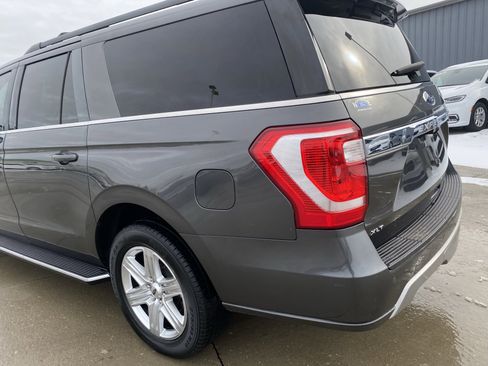 Used 2020 Ford Expedition Max XLT w/ Equipment Group 202A image 8