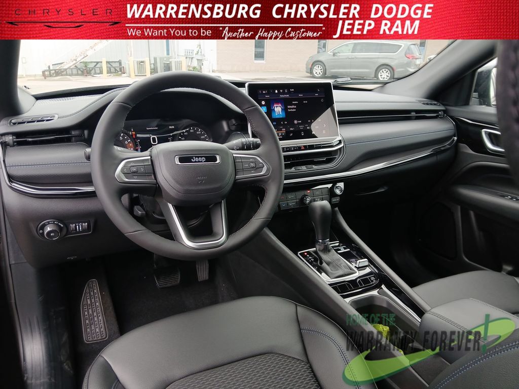 New 2026 Jeep Compass Latitude AWD/4WD image 20