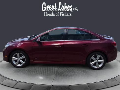 Used 2016 Chevrolet Cruze LT w/ Sun, Sound and Sport Package FWD image 2