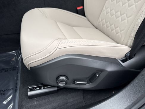 New 2026 Volvo XC60 B5 Plus w/ Protection Package Premier image 11