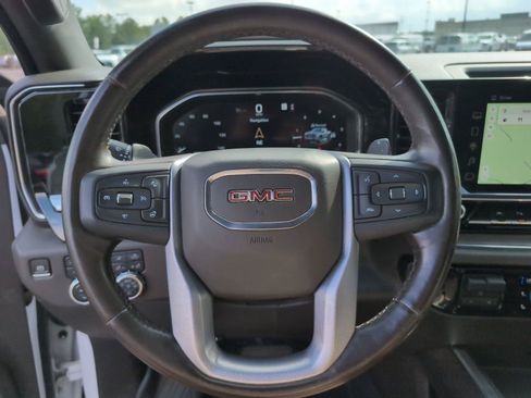 Used 2022 GMC Sierra 1500 SLT w/ SLT Premium Plus Package AWD/4WD image 30