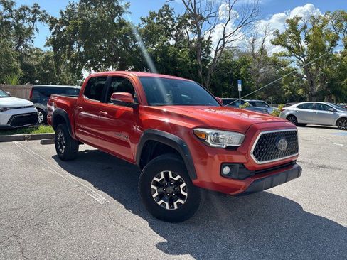 Used 2018 Toyota Tacoma TRD Off-Road image 5
