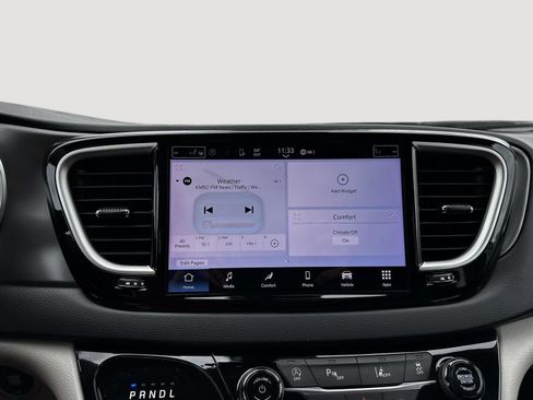 Used 2024 Chrysler Pacifica Touring-L FWD image 14