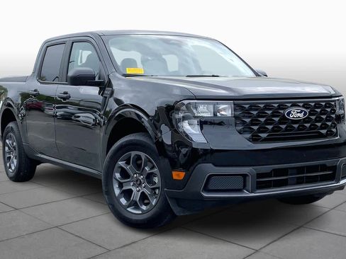 Used 2025 Ford Maverick XLT image 4