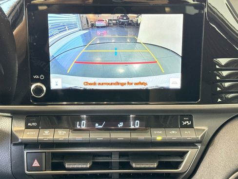 Used 2025 Toyota Camry LE image 13