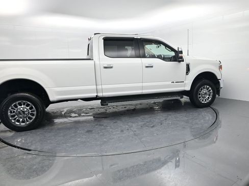 Used 2022 Ford F250 Lariat w/ Chrome Package image 8