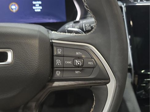 Used 2023 Jeep Grand Cherokee Limited w/ MOPAR Finishing Package image 13