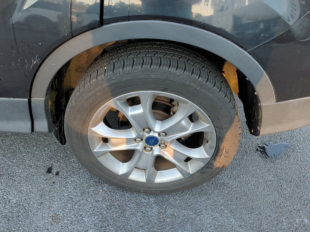 Used 2014 Ford Escape Titanium FWD image 5