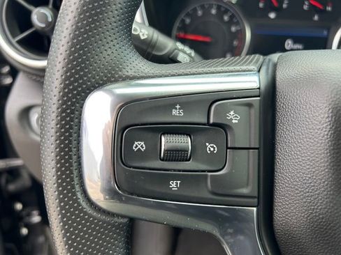 Used 2025 Chevrolet Blazer LT AWD/4WD image 23