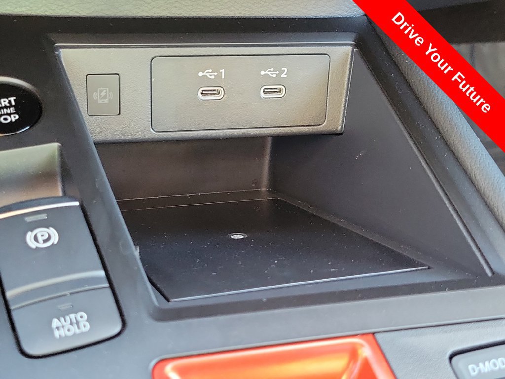 Used 2026 Nissan Kicks SR w/ SR Premium Package FWD image 13
