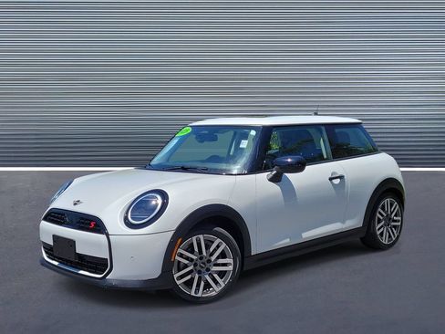 Used 2025 MINI Cooper S FWD image 1