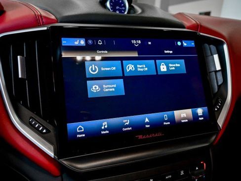 Used 2022 Maserati Ghibli Modena image 40