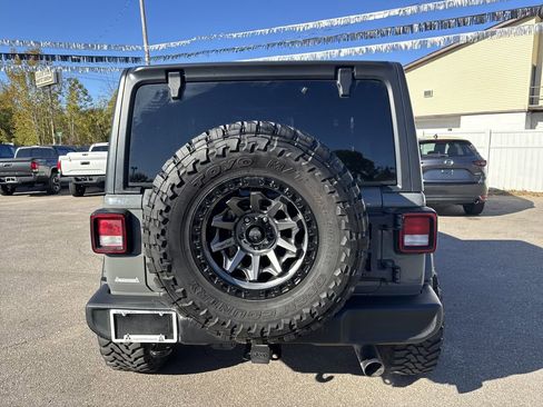 Used 2021 Jeep Wrangler Willys image 5
