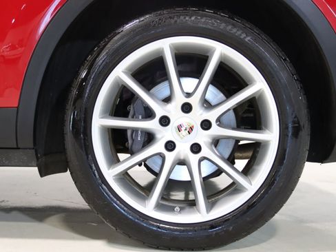 Used 2022 Porsche Cayenne Platinum Edition AWD/4WD image 92