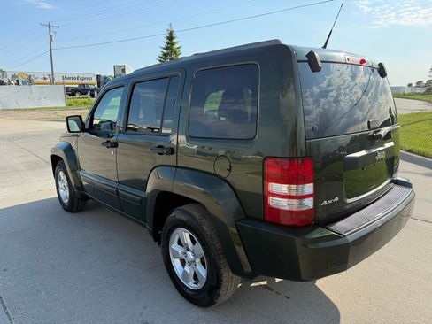 Used 2011 Jeep Liberty Sport w/ Popular Equipment Group AWD/4WD image 7