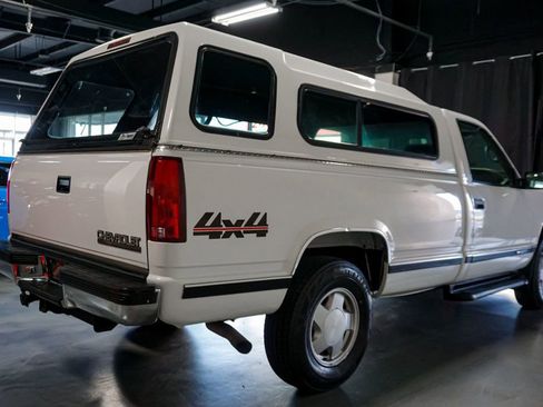 Used 1998 Chevrolet Silverado 1500 4x4 Regular Cab w/ Preferred Equipment Group 2 image 50
