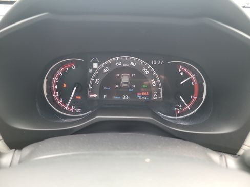 Certified 2025 Toyota RAV4 XLE w/ Convenience Package FWD image 31