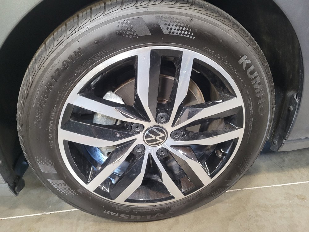 Used 2025 Volkswagen Jetta SE FWD image 31