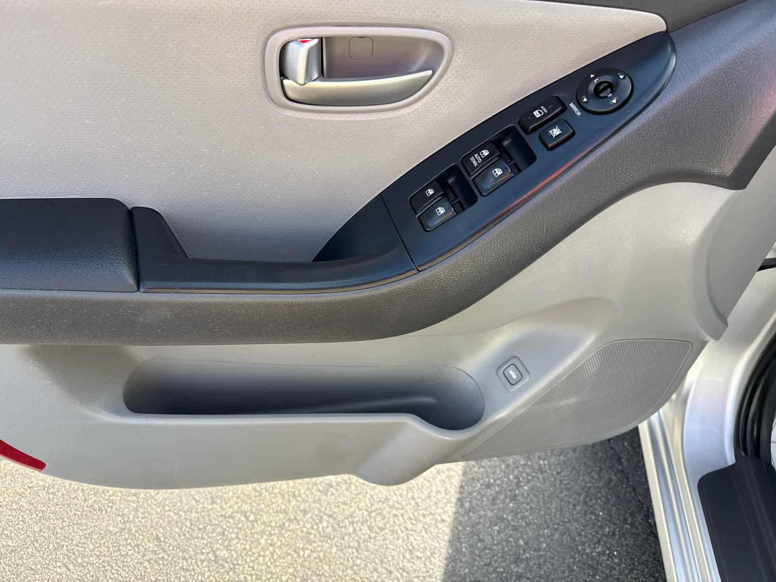 Used 2009 Hyundai Elantra SE FWD image 10