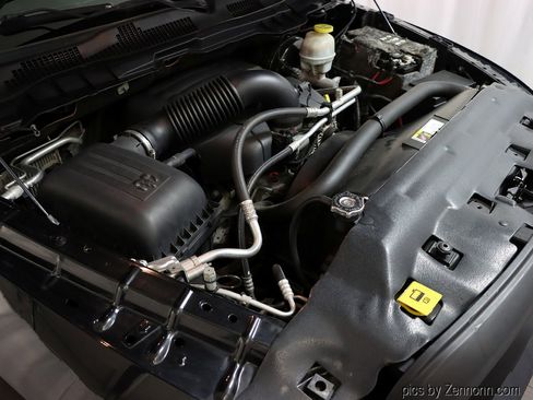 Used 2017 RAM 1500 Rebel w/ Luxury Group image 33