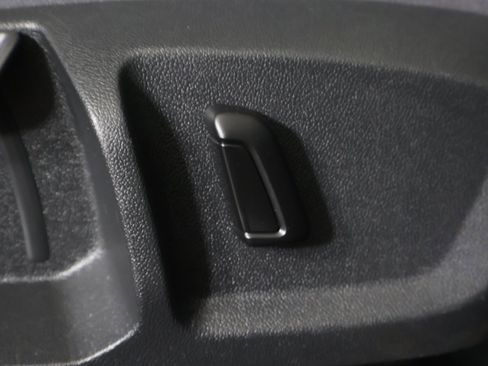 Used 2021 Volkswagen ID.4 Pro image 33