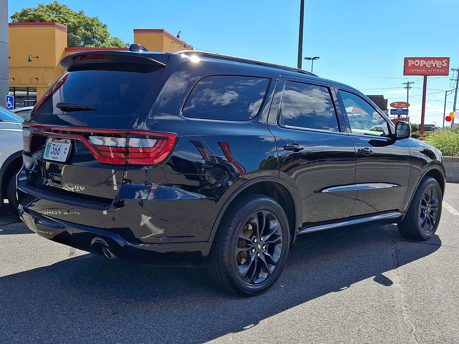 Used 2023 Dodge Durango GT AWD/4WD image 7