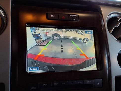 Used 2012 Ford F150 Lariat w/ Lariat Chrome Pkg image 21