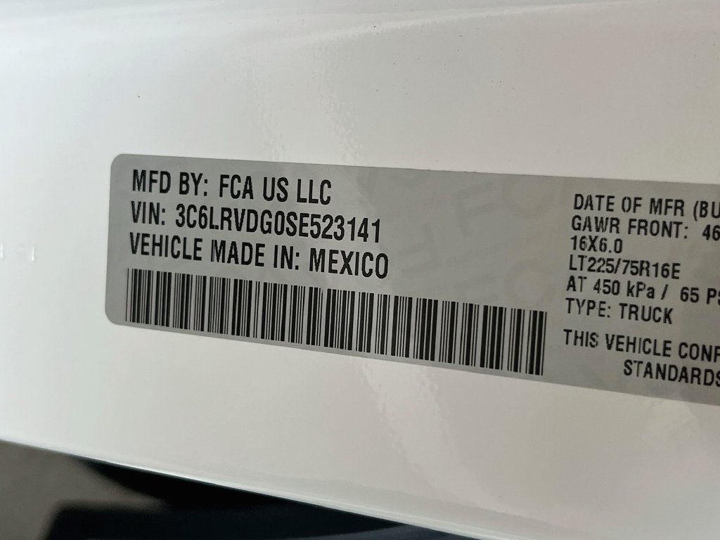 Used 2025 RAM ProMaster 2500 w/ Convenience Group FWD image 29