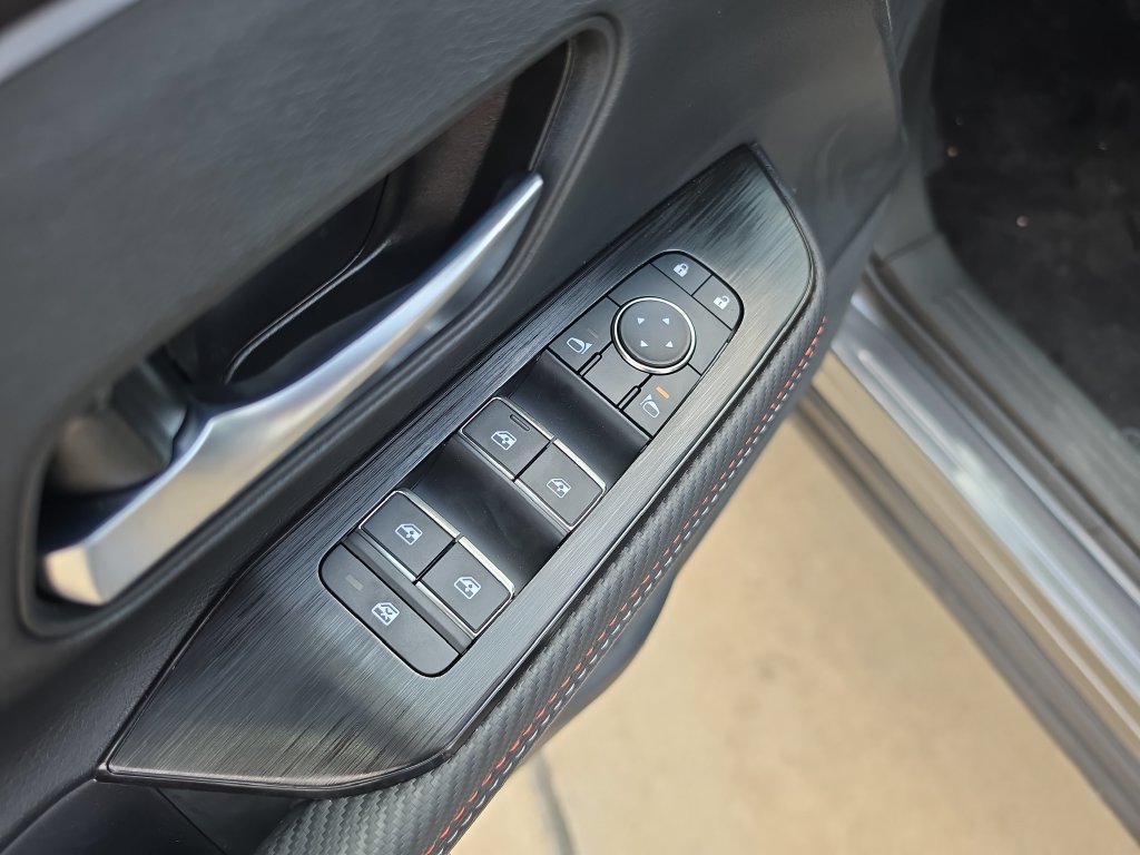 New 2026 Nissan Kicks SR FWD image 22