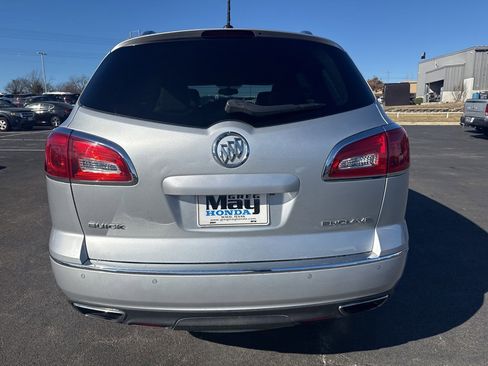 Used 2017 Buick Enclave Leather image 4