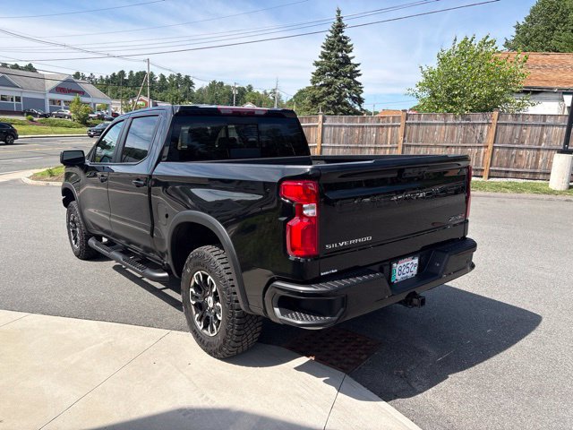 Used 2024 Chevrolet Silverado 1500 ZR2 w/ Technology Package AWD/4WD image 6
