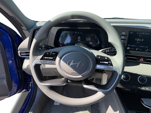 New 2026 Hyundai Elantra SE FWD image 12