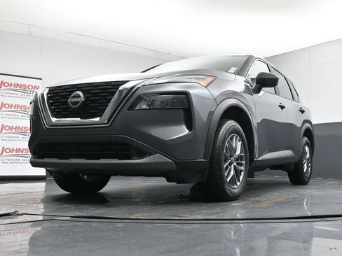 Used 2023 Nissan Rogue S image 36