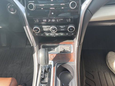 Used 2019 Subaru Ascent Touring w/ Popular Package #3 AWD/4WD image 23