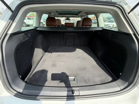 Used 2018 Volkswagen Golf Alltrack SEL AWD/4WD image 19