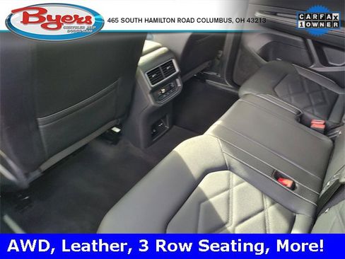 Used 2025 Volkswagen Atlas SE image 32
