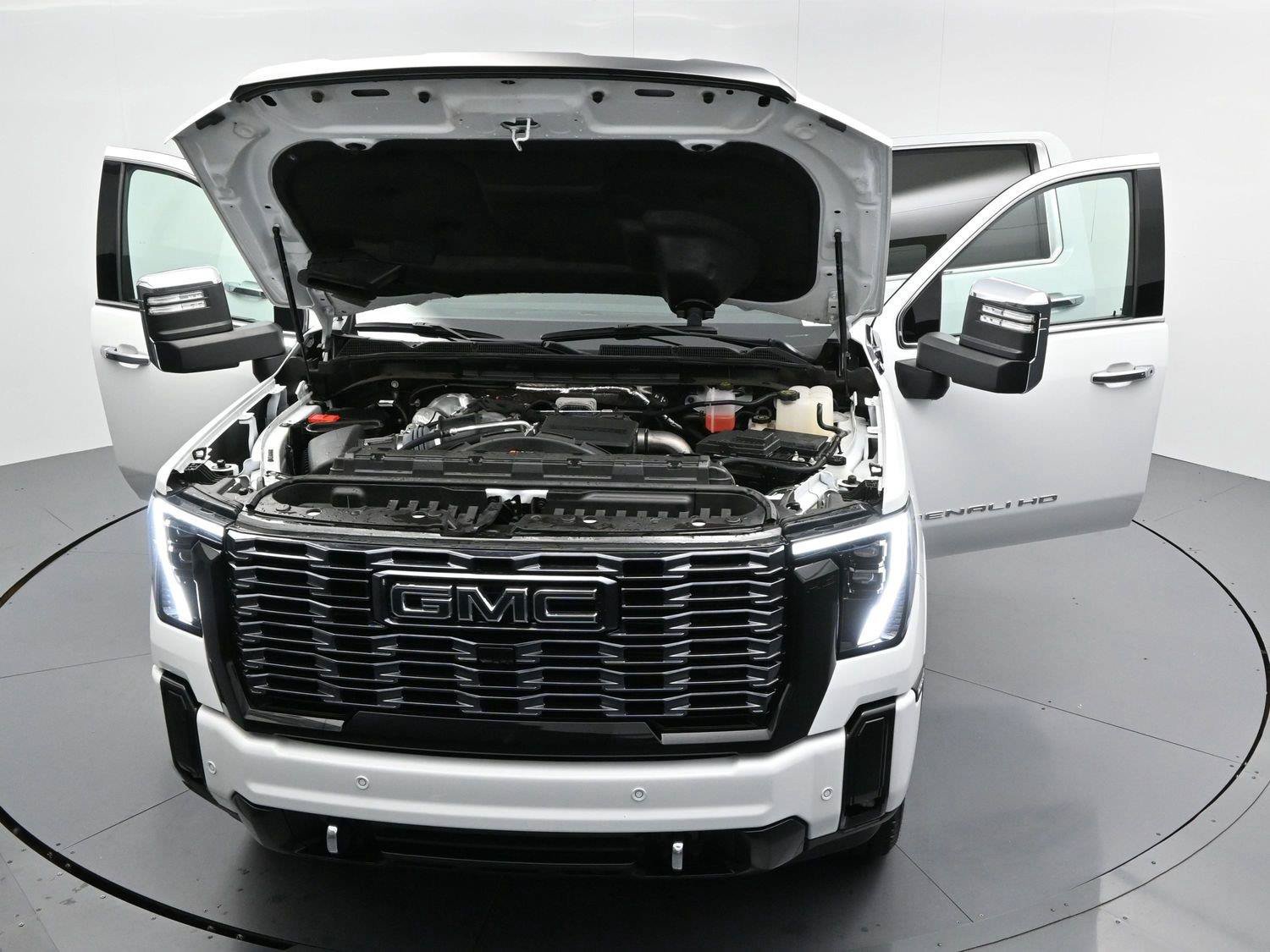 Used 2025 GMC Sierra 2500 Denali Ultimate AWD/4WD image 43