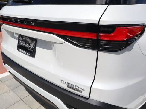 New 2026 Lexus TX 550h AWD Plug-In Hybrid image 19