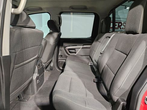 Used 2015 Nissan Titan PRO-4X AWD/4WD image 34
