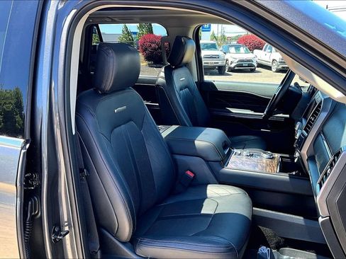 Used 2019 Ford Expedition Platinum AWD/4WD image 10