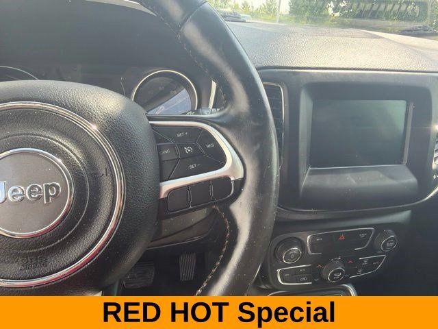 Used 2020 Jeep Compass Latitude w/ Cold Weather Group AWD/4WD image 18