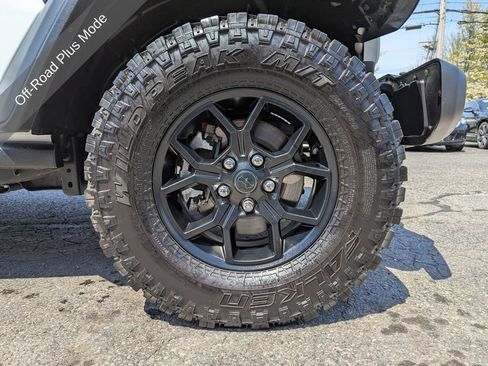 Used 2024 Jeep Wrangler Sport AWD/4WD image 50