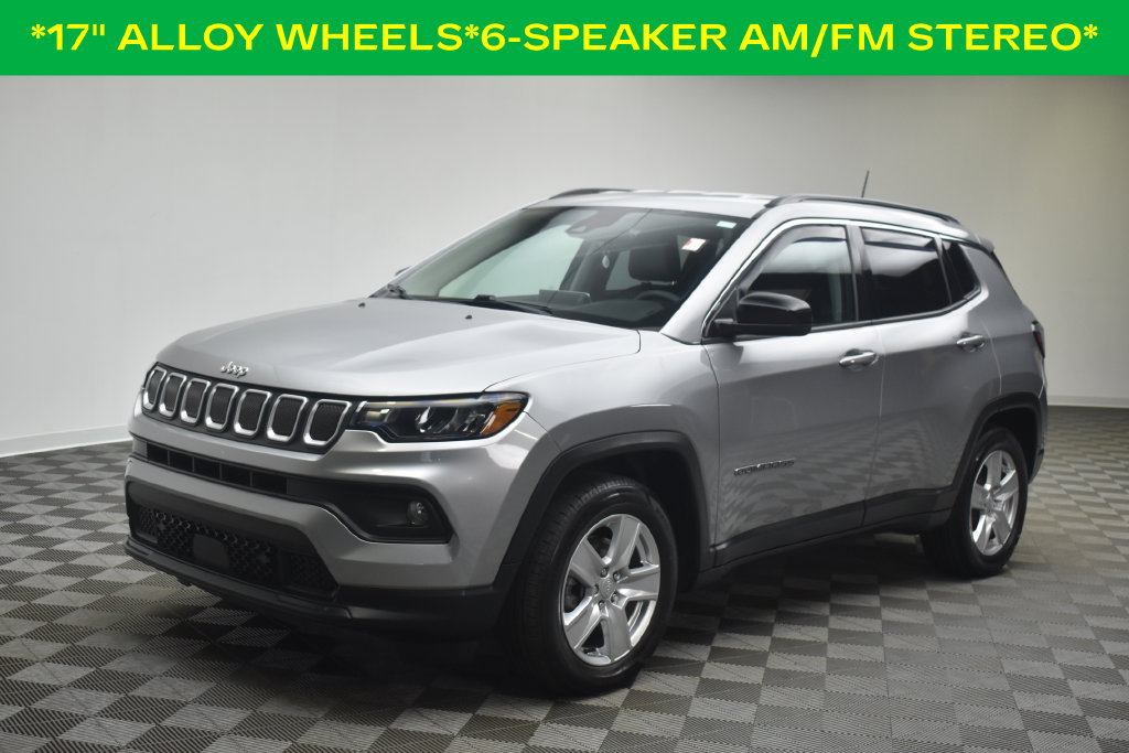 Used 2022 Jeep Compass Latitude FWD image 2